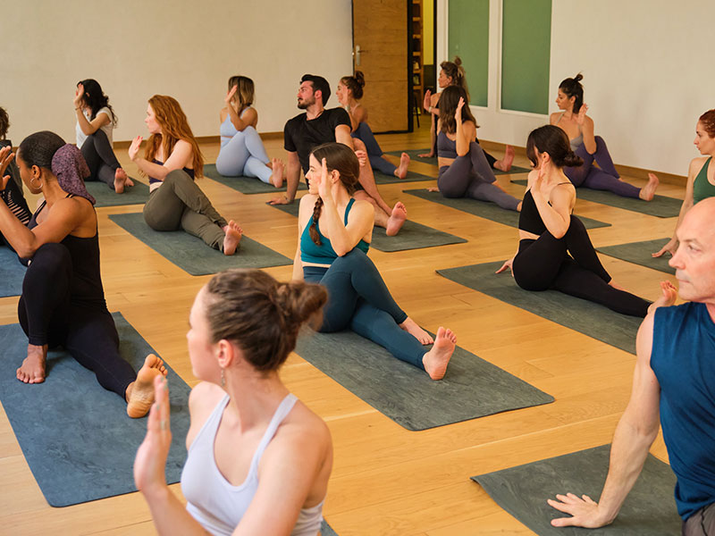 yoga-800x600