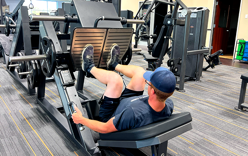 gym-equipment-028 Leg Press at Courtside Fitness, League City, TX